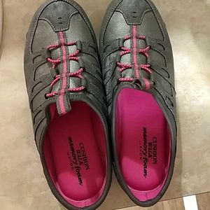 Avon cushion walk memory foam